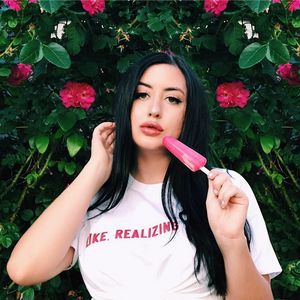 Meet your Posher, Kelsey